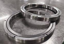 精密XRU交叉滾子軸承的應用、選擇及安裝簡介